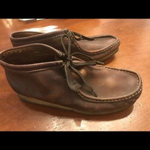 Clarks Originals Wallabee Chukka Brown Oiled Leather Crepe Soles Boots 
Size 12
